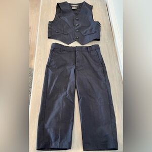 Kenneth Cole Reaction Toddler 2T Boys Matching Vest and Pants Set